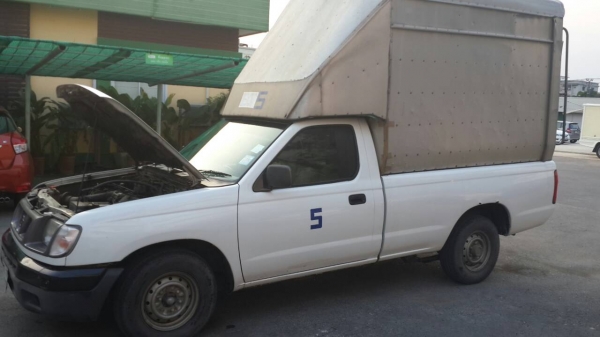 ขายนิสสัน  ฟรอนท์เทีย