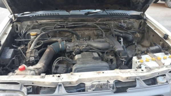 ขายนิสสัน  ฟรอนท์เทีย