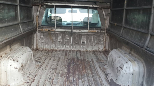 ขายนิสสัน  ฟรอนท์เทีย