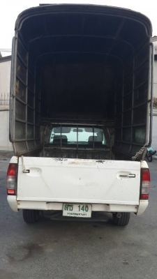 ขายนิสสัน  ฟรอนท์เทีย