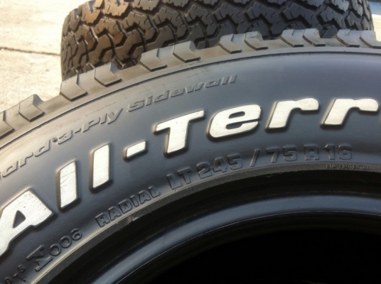 ขายยาง BF Goodrich All-terrain Ko 245 75 r16 หรือเท่ากับ 30.46 นิ้ว