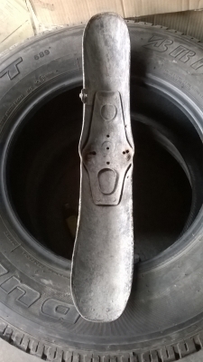 ขายบังโคลนหน้า sl125 แท้ 3300 0806260417 เล็กครับ