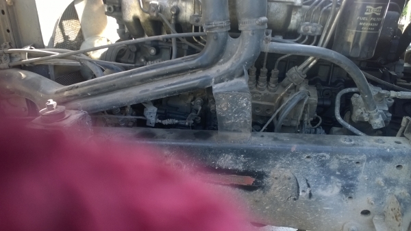 (ยังอยู่)10ล้อ2เพลา300แรง บรรทุกน้ำมัน18000ล.โหลดล่างFUSO FN527MA รถสวยมาก..มีระบบลาก ยางเต็ม