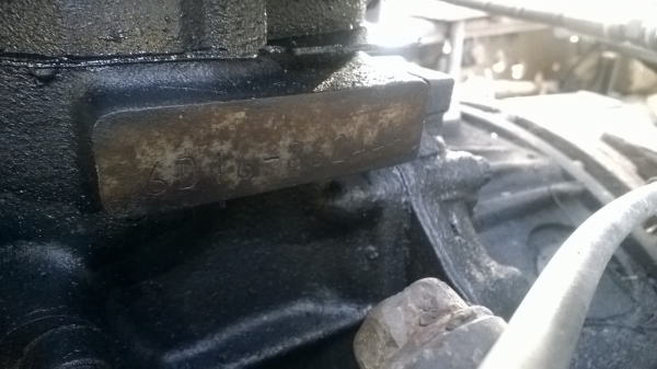 (ยังอยู่)10ล้อ2เพลา300แรง บรรทุกน้ำมัน18000ล.โหลดล่างFUSO FN527MA รถสวยมาก..มีระบบลาก ยางเต็ม