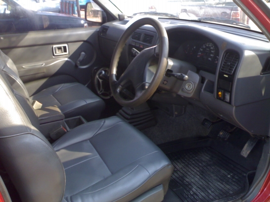 ขาย NISSAN BIG M ปี39 จอโค้ง เครื่อง 2500 สภาพสวยๆคับ ขาย NISSAN BIG M ปี39 จอโค้ง เครื่อง 2500 สภาพสวยๆคับ