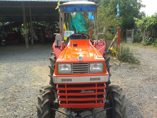 ขาย  KUBOTA   L1-185 WD รถไร่
