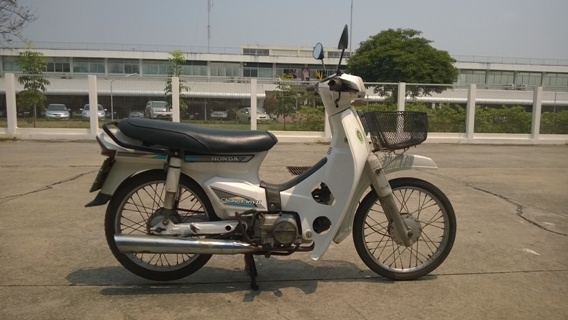 ขายดรีมคุรุ สีขาว เครื่องดี สตาร์ทง่าย