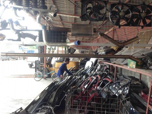 ขายท่อ สูตร์ วีโก้จมูกบน เครื่อง2500 สภาพสวยกริบ ครบชุดทั่งค่อและปลาย