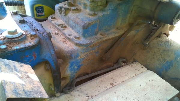 รถไถFORD6600เครื่องT5รถพร้อมใช้สภาพดี มีจาน7GMT..รถดีสีไม่ค่อยสวย.เพลาเดียว