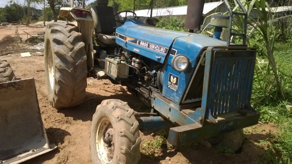 รถไถFORD6600เครื่องT5รถพร้อมใช้สภาพดี มีจาน7GMT..รถดีสีไม่ค่อยสวย.เพลาเดียว