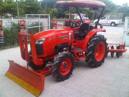 ขายรถไถ Kubota L 3608 (4WD) พร้อมดันหน้าและผาน6