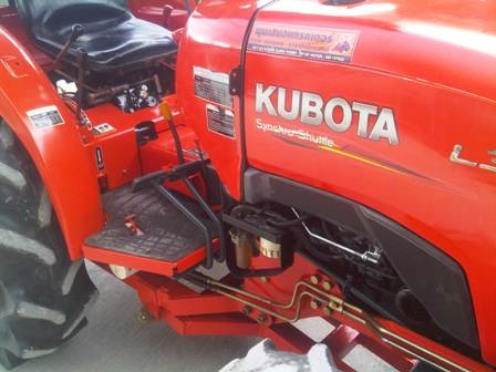 ขายรถไถ Kubota L 3608 (4WD) พร้อมดันหน้าและผาน6