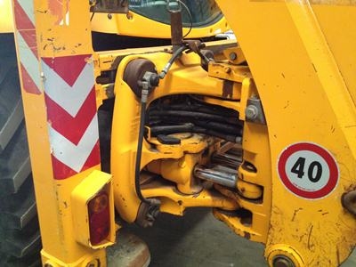 ขายรถตักหน้าขุดหลัง JCB นำเข้าจากต่างประเทศ สภาพสวย/ ติดต่อ อำพล 090-9694506/ 080-3031241 ขายรถตักหน้าขุดหลัง JCB นำเข้าจากต่างประเทศ สภาพสวย/ ติดต่อ อำพล 090-9694506/ 080-3031241