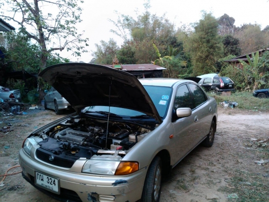 มาสด้า323ซีดาน รถสวยเดิมบางตั้งแต่ป้ายแดงปี98ขี่มันขี่ดีแอร์เย็นช่วงล่างแน่นพร้อมใช้