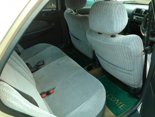 มาสด้า323ซีดาน รถสวยเดิมบางตั้งแต่ป้ายแดงปี98ขี่มันขี่ดีแอร์เย็นช่วงล่างแน่นพร้อมใช้