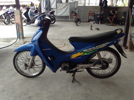 ขาย!!! เวฟ100 สต๊าทมือ ปี46 รถเครื่องดีคับ ทะเบียนครบ ภาษีไม่หมด