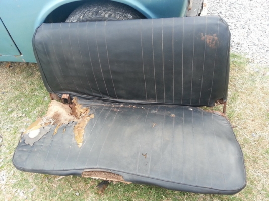 ขอขายเบาะเดิม datsun 320 (ลองดูก่อนครับ)