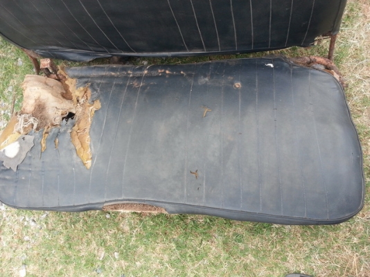 ขอขายเบาะเดิม datsun 320 (ลองดูก่อนครับ) ขอขายเบาะเดิม datsun 320 (ลองดูก่อนครับ)