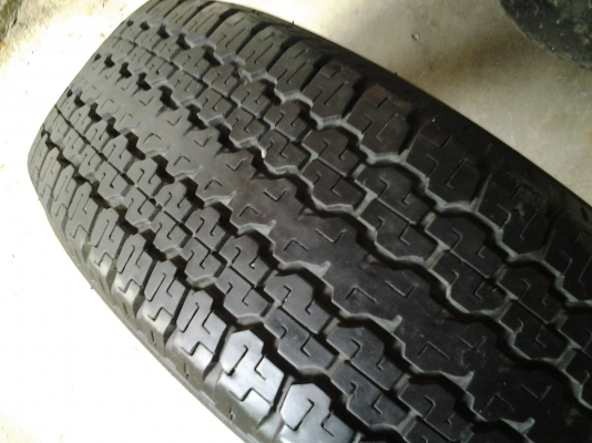 ยางบริสโตน 245/70/16 สภาพสวย ยางบริสโตน 245/70/16 สภาพสวย