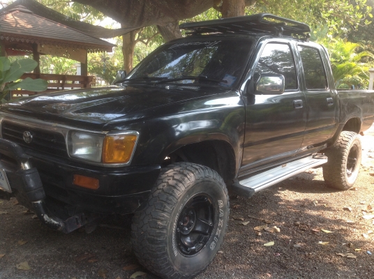 ขายด่วนTOYOTA 4ประตูยกสูงสภาพสวยพร้อมใช้ ราคา 75000บ.