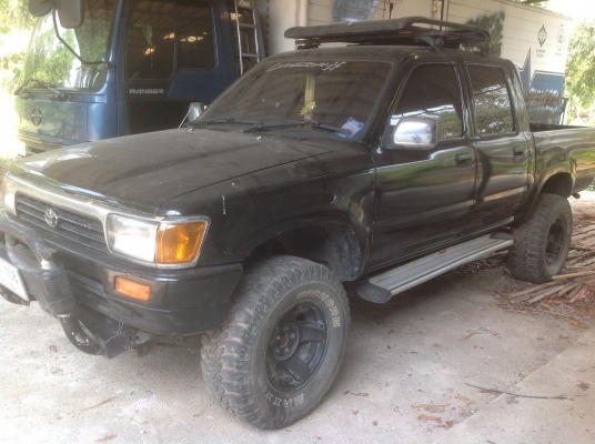 ขายด่วนTOYOTA 4ประตูยกสูงสภาพสวยพร้อมใช้ ราคา 75000บ.