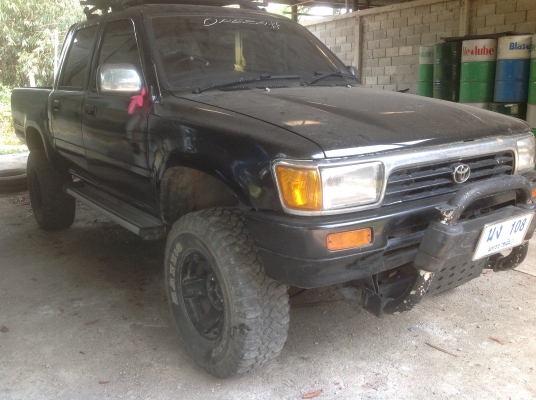 ขายด่วนTOYOTA 4ประตูยกสูงสภาพสวยพร้อมใช้ ราคา 75000บ.