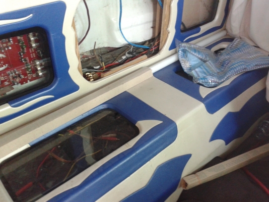 1991 TOYOTA HILUX MIGHTY-X 2.5 SGL X-TRA CAB โฉม X-Tracab  แต่งซิ่งยกปีก สีขาว เกียร์ธรมมดา แม็ก17 พวงมาลัยไม่พาวเวอร์ ราคา 99000 บาท