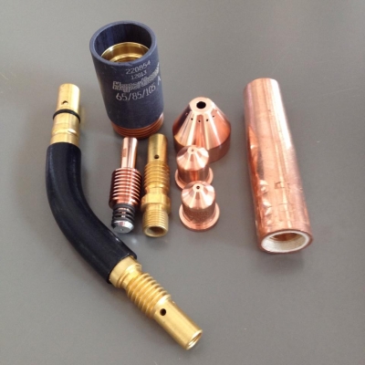 อุปกรณ์สิ้นเปลืองประเภทซีโอทู (MIG Consumables)