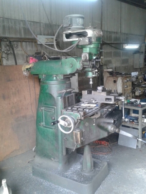 เครื่องมิลลิ่ง M2 ไต้หวัน สภาพพร้อมใช้งาน