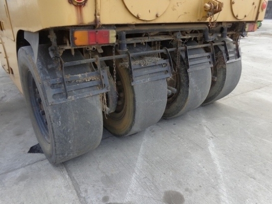 ขายด่วนรถบดล้อยาง7ล้อ WATANABE WP15WE เก่าญี่ปุ่น