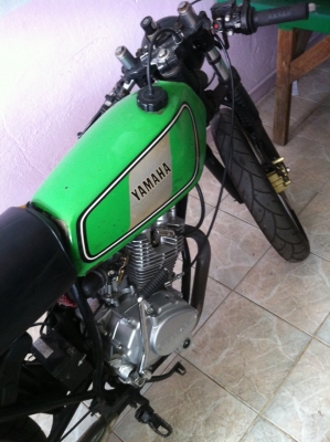 YAMAHA DT โมโนโช้ค ทรง คาเฟ่ แนวSR เครื่อง LIFAN 150CC ติดต่อ 082-955-2081 รถทำมาไม่นา แต่ไม่มีเวลาขับ แม่ว่า เล่มไม่มีนะครับ เล่มหาย