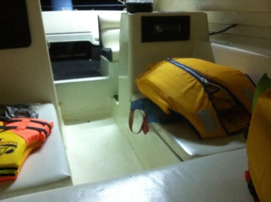 ขายเรือyamaha 17 ฟุต เครื่อง 90แรง