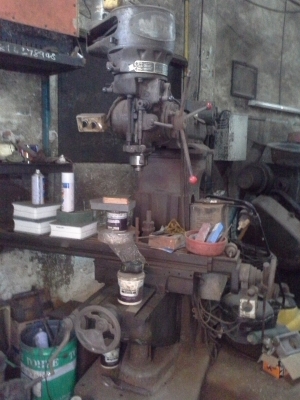 เครื่องกลึง YAM 400x1000 ขนาด 6 ฟุต 4 เพลาเด้ง ระบบเกียร์บล็อค พร้อมมีเบรค สภาพพร้อมใช้งาน