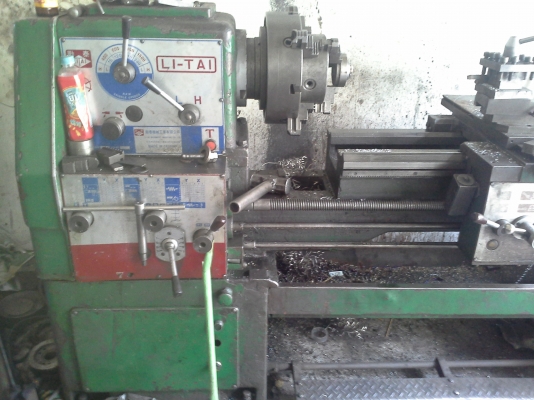 เครื่องกลึง YAM 400x1000 ขนาด 6 ฟุต 4 เพลาเด้ง ระบบเกียร์บล็อค พร้อมมีเบรค สภาพพร้อมใช้งาน