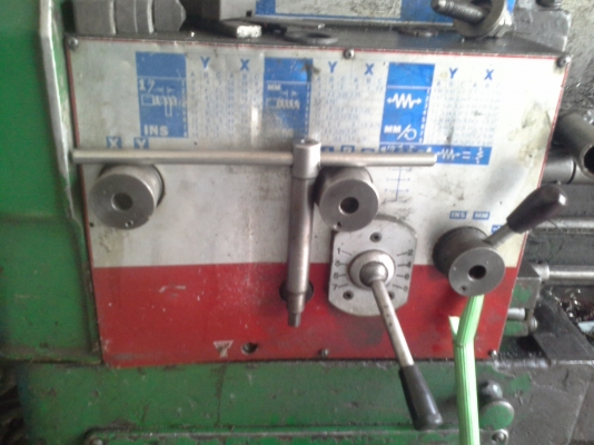 เครื่องกลึง YAM 400x1000 ขนาด 6 ฟุต 4 เพลาเด้ง ระบบเกียร์บล็อค พร้อมมีเบรค สภาพพร้อมใช้งาน