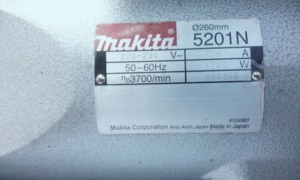 ขายเลื่อยวงเดือน 10" Makita 5201 ราคาถูกๆครับ ขายเลื่อยวงเดือน 10" Makita 5201 ราคาถูกๆครับ