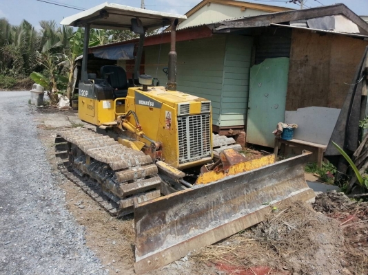 ให้เช่าเครื่องจักรกลหนัก รายวัน-รายเดือน ให้เช่าเครื่องจักรกลหนัก รายวัน-รายเดือน