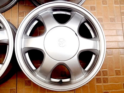 แม็กซ์ SOLUNA GLi 14 นิ้ว 4รู100 ไม่มีคดหรือดุ้ง มีรอยบ้าง ตจว ส่งได้ครับ แม็กซ์ SOLUNA GLi 14 นิ้ว 4รู100 ไม่มีคดหรือดุ้ง มีรอยบ้าง ตจว ส่งได้ครับ