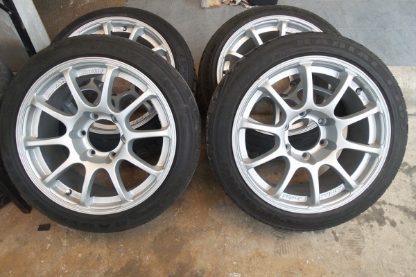 Advan RS Racing 17" หน้า8et25 หลัง9 et0