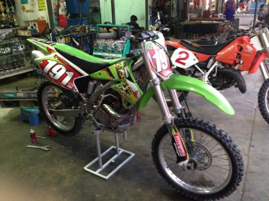 ขายคับkx250fแรงๆสนใจติดต่อได้เลยคับ