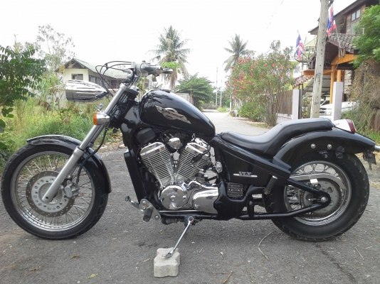 Honda Steed 400cc.สภาพพร้อมใช้ เครื่องดี ขี่สนุกไปเทียวหล่อเลยครับ