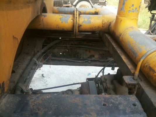 ขายรถ6ล้อMITSU FUSO รถบรรทุกน้ำ รถประมูลขายตามสภาพ