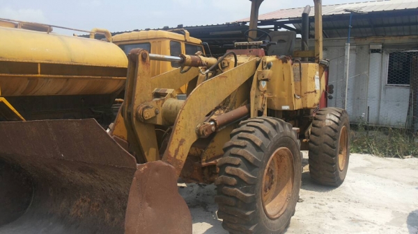 ขายเหมารถตักล้อยางCAT 910