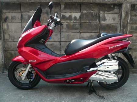 ขาย PCX150 ไมล์16,xxx สภาพใหม่ เครื่องเดิม พร้อมของแต่ง ของเดิมอยู่ครบ