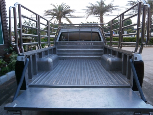 รถปิคอัพกระบะบรรทุก