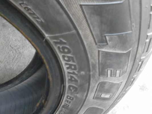 195R14   BRIDGESTONE LEO 677  โทร.081-427-3941