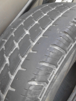 195R14   BRIDGESTONE LEO 677  โทร.081-427-3941