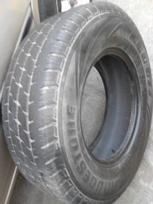 195R14   BRIDGESTONE LEO 677  โทร.081-427-3941