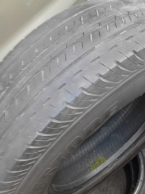 205/70R15  BRIDGESTONE DURAVIS R611 TEL.081-427-3941