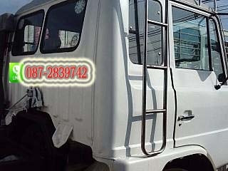 ขายรถบรรทุก 6 ล้อใหญ่ ติดเครน ยกได้ 2 ตัน HINO